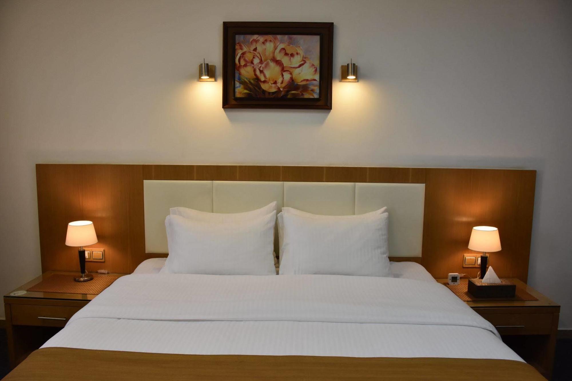 Hayali Suites Hotel アルビール エクステリア 写真