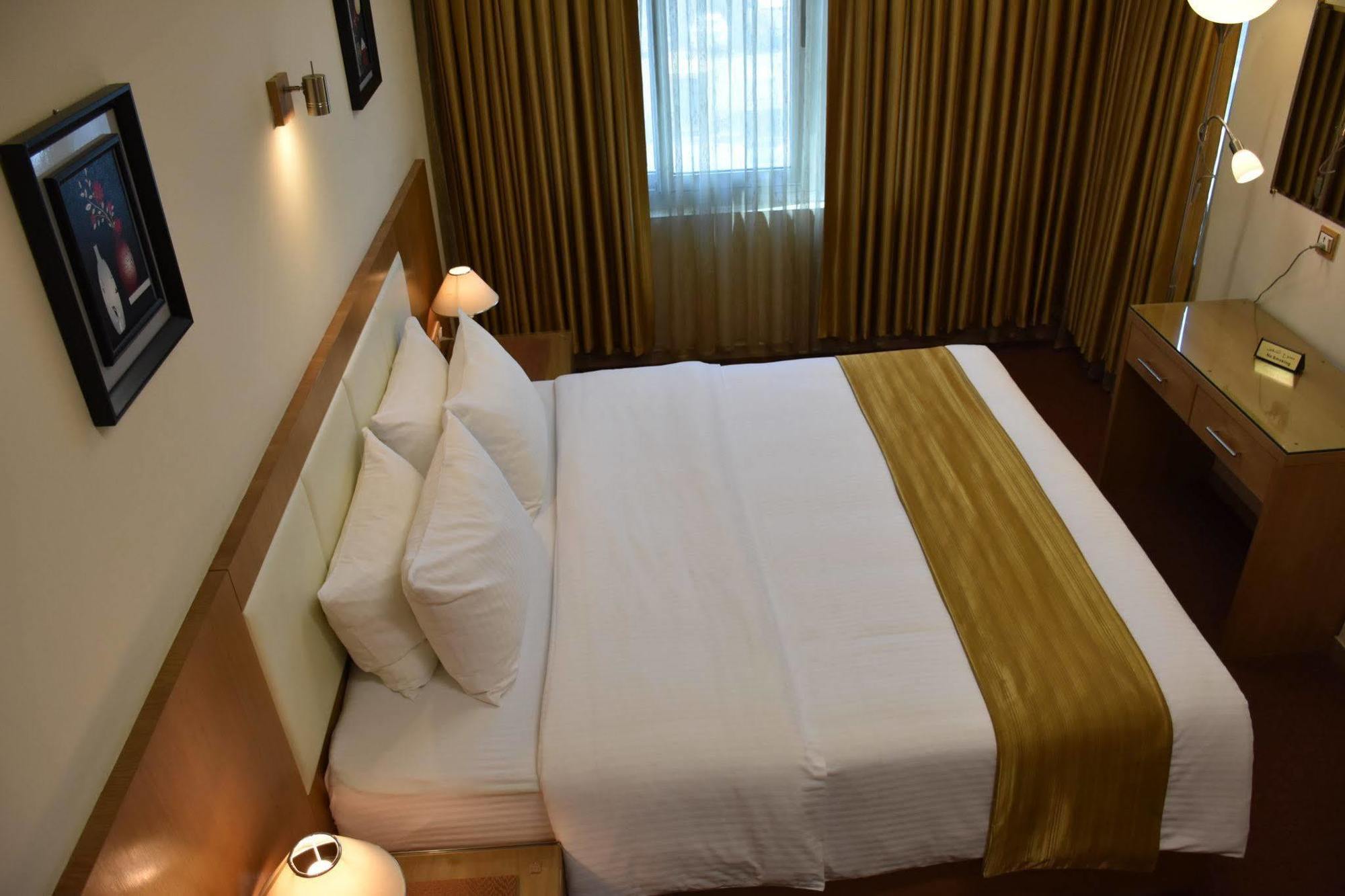 Hayali Suites Hotel アルビール エクステリア 写真
